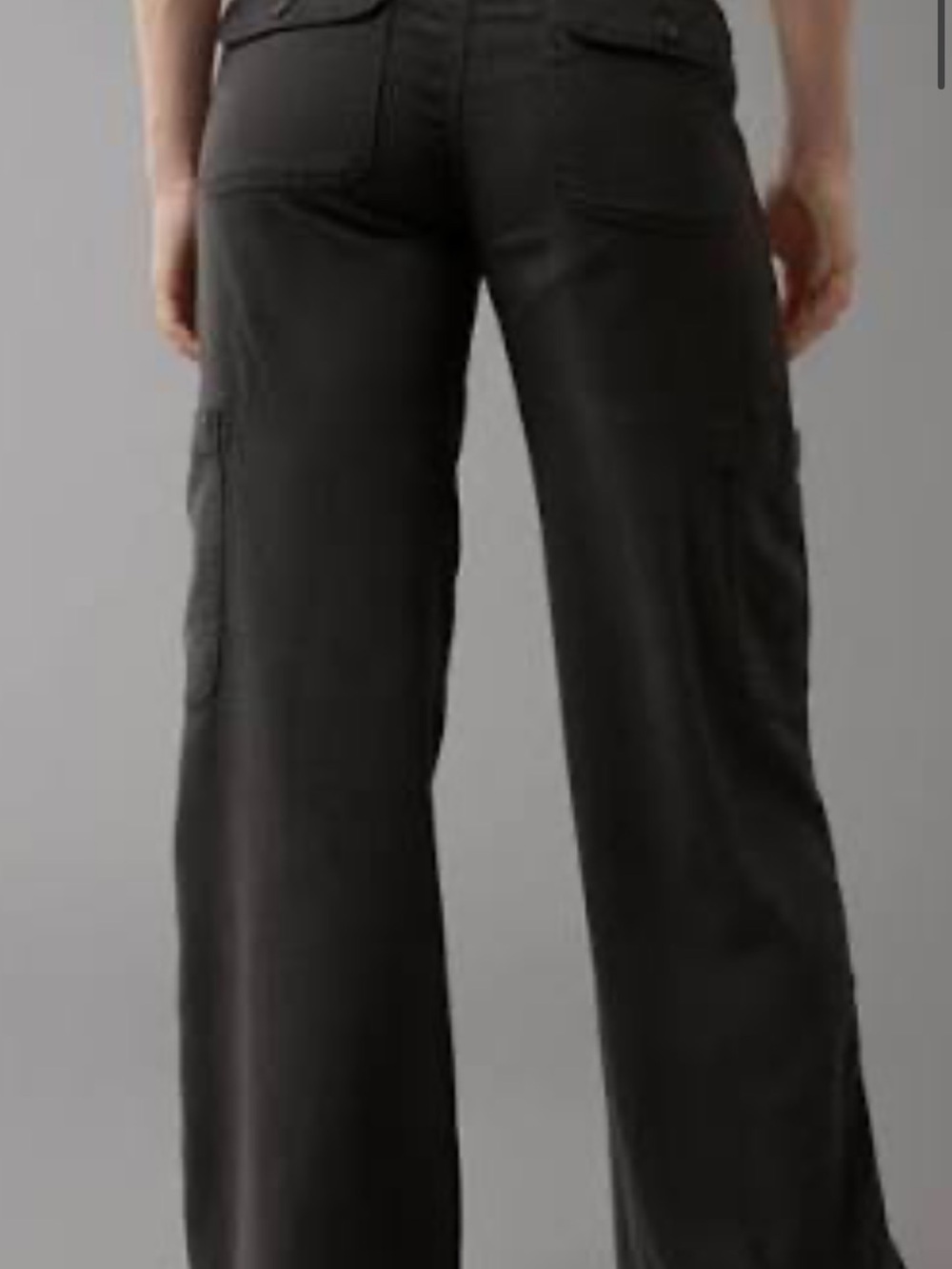 American Eagle Outfitters Dreamy Drape Linen Blend Wide-Leg Cargo Pants in Black